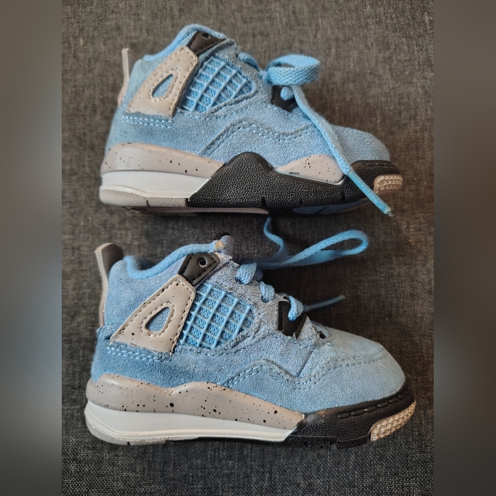 Air Jordan 4 Retro "University Blue" Toddler shoes size 4 - Picture 5 of 7